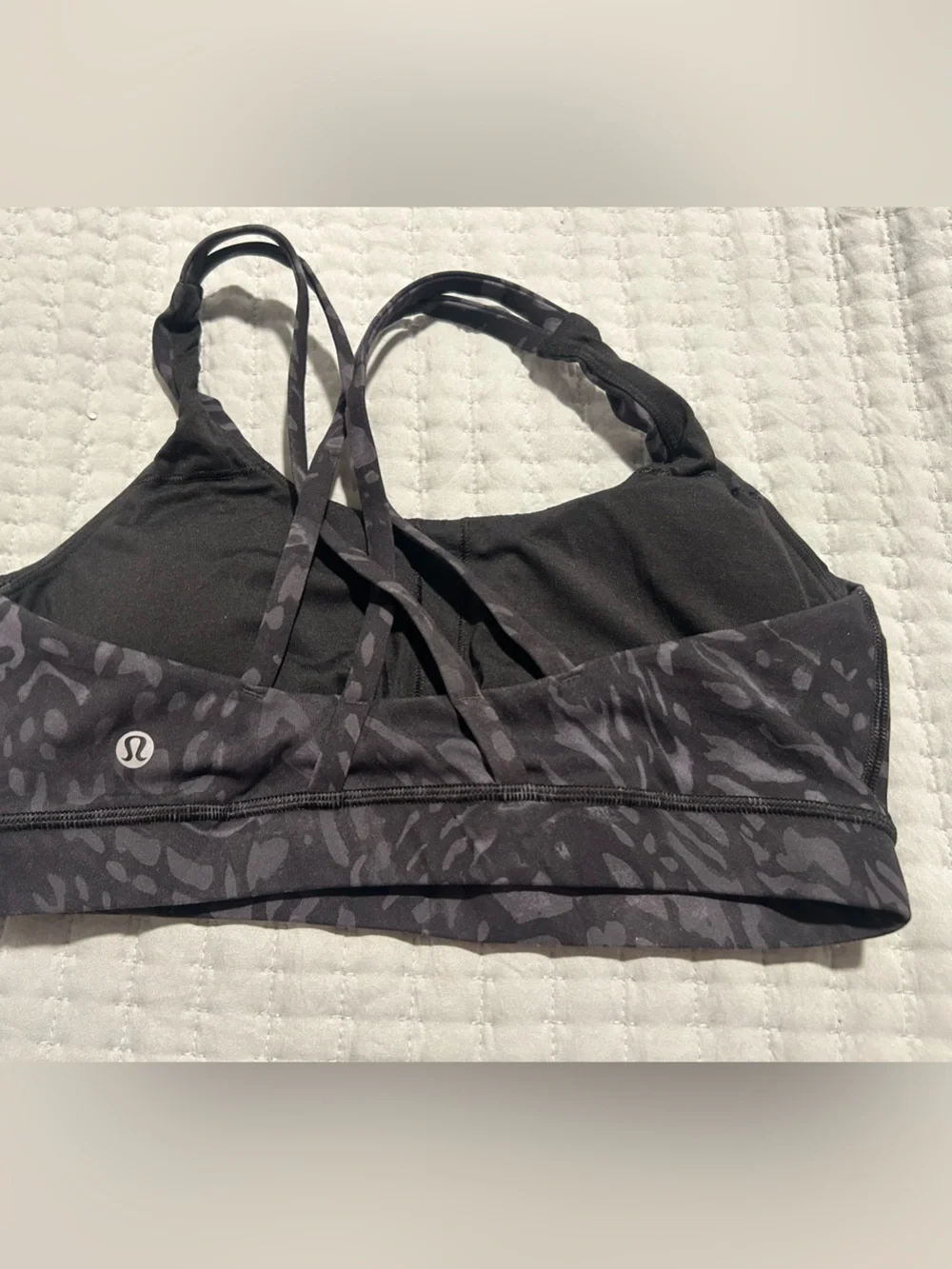 Lululemon energy bra size 8